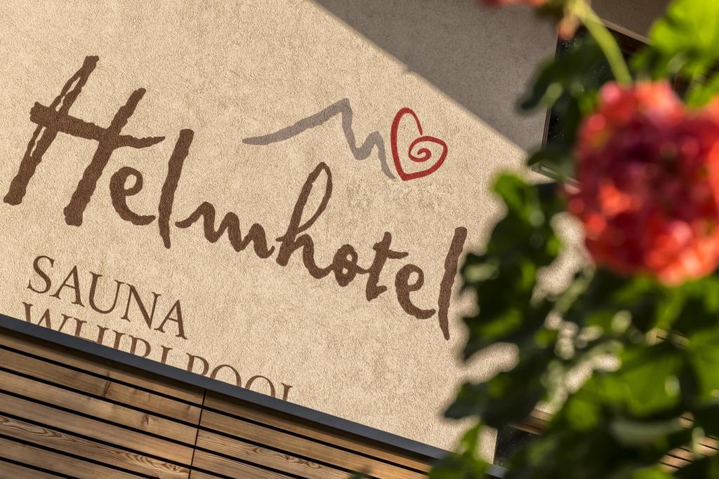 Helmhotel Innichen Buitenkant foto
