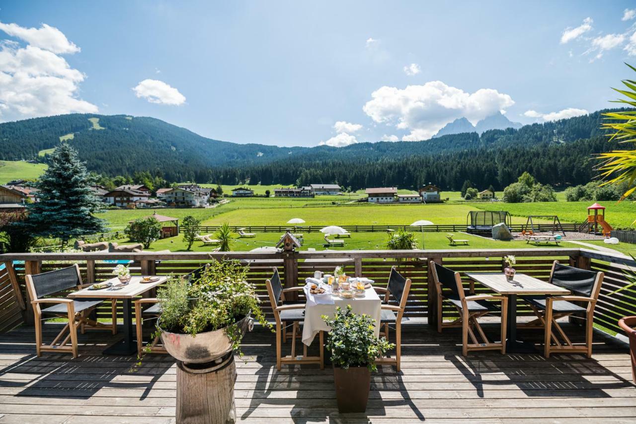 Helmhotel Innichen Buitenkant foto